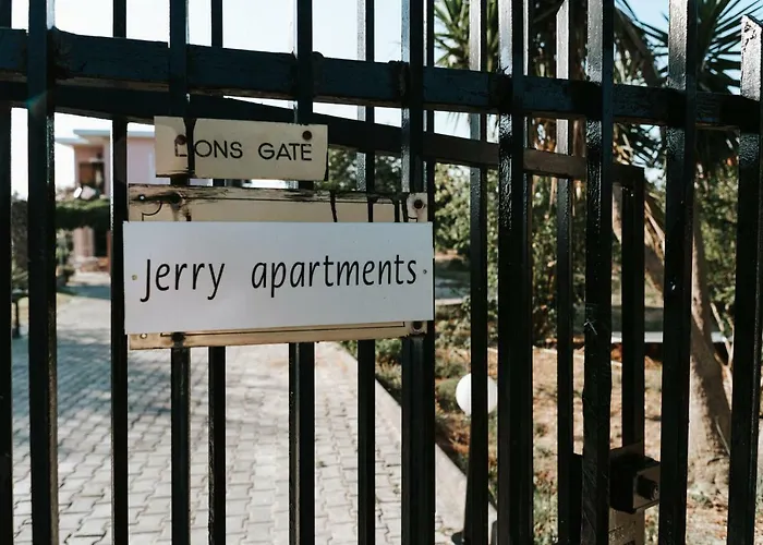 Jerry Apartments